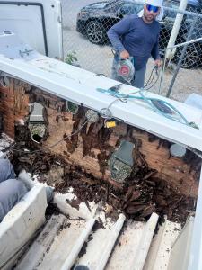 Oliva-OceanSide-Reparacion-del-transo-trasero-y-reforzado-para-motor-fuera-de-bor-9